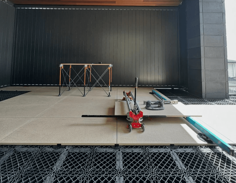 Outdoor tiling installation